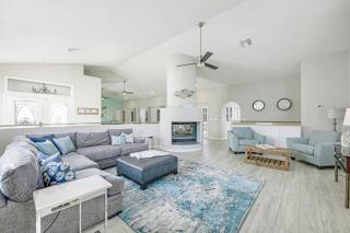 Island Pineapple - 404 - 80th St - 7