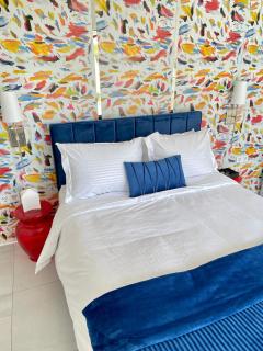 Moringa Resort with Pool, open Air Shower & shared Bath sleeps 8 - 5