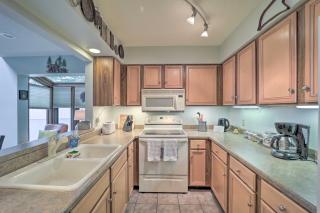 Beech Mountain Ski Condo with Private Balcony! - Beech Mountain - 4