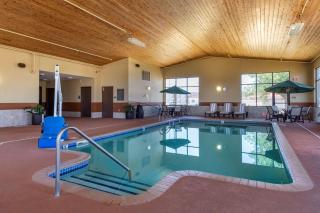 Best Western Plus Chelsea Hotel - 7