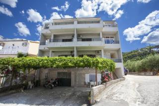 Apartments by the sea Tucepi, Makarska - 11486 - 0