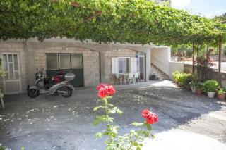 Apartments by the sea Tucepi, Makarska - 11486 - Tučepi - 3