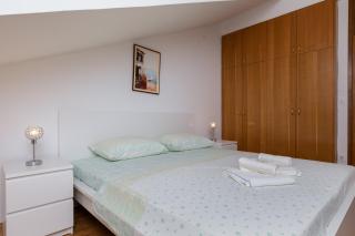 Apartments by the sea Sumpetar, Omis - 11462 - 1