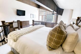 Sultan Studio Loft Hotel Room - 2