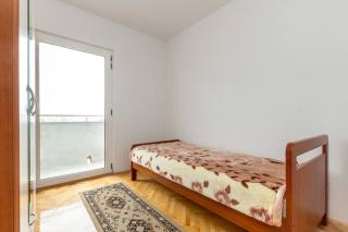 Apartments with a parking space Kastel Stari, Kastela - 11571 - 1