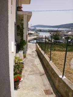 Apartments by the sea Slatine, Ciovo - 11565 - 2