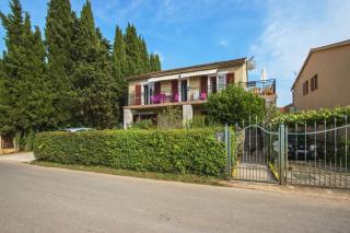 Apartments with parking spaces Valbandon, Fazana - 11601 - Marana - 0