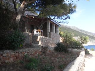 Apartments by the sea Sveta Nedilja, Hvar - 11433 - Sveta Nedelja - 3