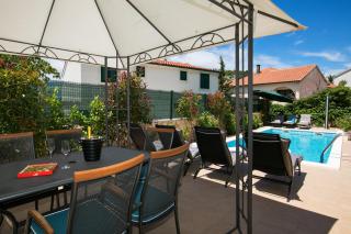 Seaside family friendly house with a swimming pool Razanj, Rogoznica - 13738 - 3