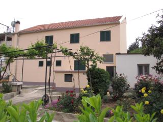 Rooms with a parking space Sibenik - 13739 - Šibenik - 0