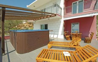 Family-friendly apartments with swimming pool Makarska - 13772 - 9