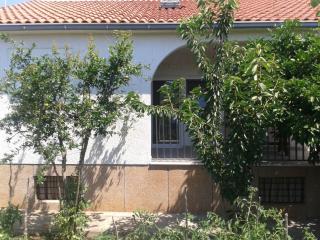Apartments by the sea Vinisce, Trogir - 13775 - Vinišće - 8