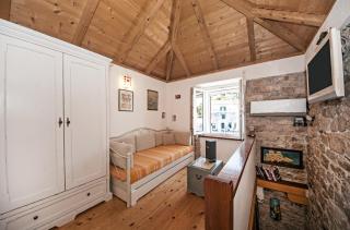 Seaside holiday house Maslinica, Solta - 13965 - Grohote - 7