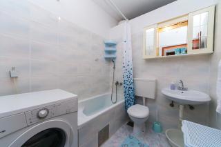 Apartments by the sea Podaca, Makarska - 13974 - 1