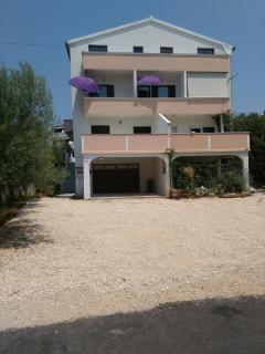Apartments with parking space Zadar - Diklo, Zadar - 13982 - 0