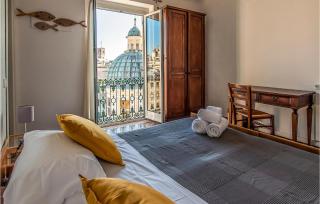 4 Bedroom Gorgeous Apartment In Genova - 7