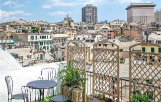 4 Bedroom Gorgeous Apartment In Genova - Genova - 6