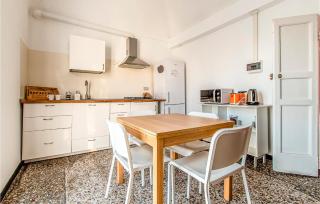 4 Bedroom Gorgeous Apartment In Genova - Genoa - 4
