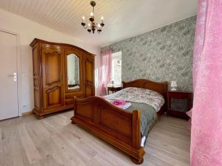 Gîte chaleureux avec cheminée près du Puy-en-Velay, idéal pour familles et séjours professionnels - FR-1-582-349 - Saint-Germain-Laprade - 3