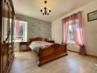 Gîte chaleureux avec cheminée près du Puy-en-Velay, idéal pour familles et séjours professionnels - FR-1-582-349 - Saint-Germain-Laprade - 2