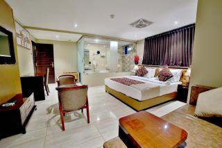 Hotel Kings Heritage Surat - 2