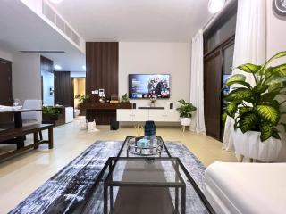 Stylish Apartment with a Jacuzzi (Park&Pool View) - Muscat - 1