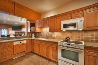 Luxury Four Bedroom Townhouse townhouse - Park City - 8