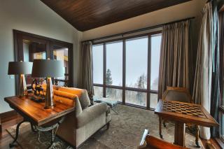 Premium Luxury Two Bedroom Suite with Mountain Views apartment hotel - 0