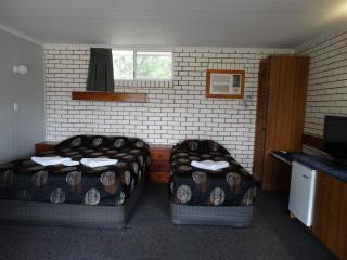 Gayndah A Motel - Gayndah - 2