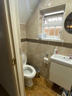 Comfortable single bedroom with free on site parking - Kingston upon Thames - 1