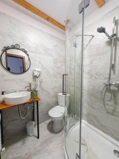 Domeniul Acasa in Vadu Izei Maramu - 1