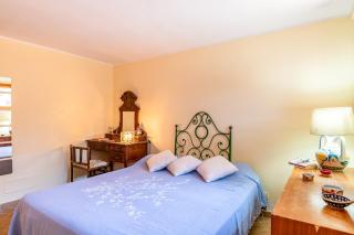 GuestHost - Naxos Seaside Apartment with Gardens, Parking and Swimming Pool - 6