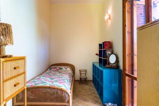 GuestHost - Naxos Seaside Apartment with Gardens, Parking and Swimming Pool - 5