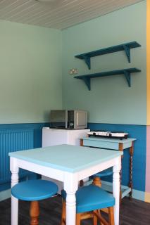 Poplar Lodge, Dee Valley Stays - cosy microlodge with detached private shower & WC - Corwen - 1