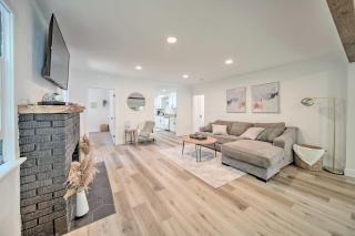 Bright & Airy Liberty Lake Abode w/ Backyard! - 4