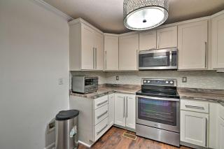 Inviting Fayetteville Home with Deck and Pool! - Fayetteville - 2