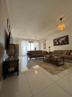 Brand new apartment 2 mins from Seafront - 9