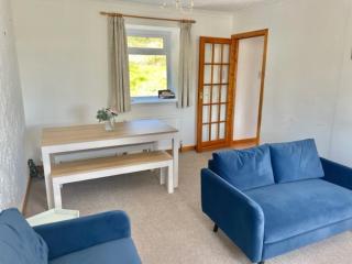 AIRDSIDE COTTAGE - 4