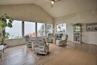 Oceanside Getaway with Beach Access and Home Gym! - Coos Bay - 7