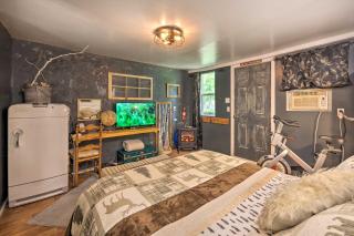 Las Animas Studio with Lush Backyard Paradise! - Las Animas - 3