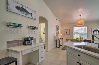 Private Pool Beachy Cape Coral Getaway! - Cape Coral - 2