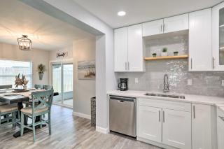 2 Mi to Beach Home with Screened Porch in Largo - 2