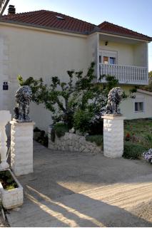 Family friendly house with a swimming pool Kostanje, Omis - 14176 - 8