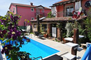 Family-friendly apartments with swimming pool Fratrici, Umag - 14384 - 3
