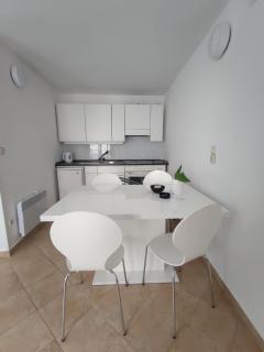 Apartments by the sea Tisno, Murter - 14410 - Tisno - 3