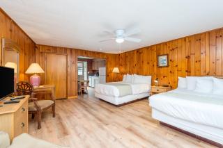 Lakeview Cottage - Unit 305 - 9