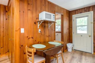 Lakeview Cottage - Unit 305 - 2