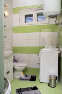 Apartments by the sea Krilo Jesenice, Omis - 14459 - Jesenice - 1