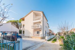 Apartments with a parking space Sabunike, Zadar - 14490 - Nin - 0