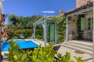 Luxury villa with a swimming pool Liznjan, Medulin - 16329 - Ližnjan - 3
